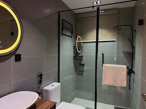 Economy Room, Balcony, City View | Bathroom | Free toiletries, hair dryer, towels, soap - Cradle Hotel  (Owerri)