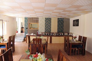 Restaurant - The Walnut Inn Resort (Hunder)