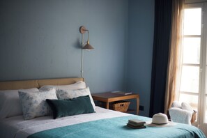 5 bedrooms, iron/ironing board, free WiFi, bed sheets - Primarosa Country House with pool (Nizza Monferrato, AT)
