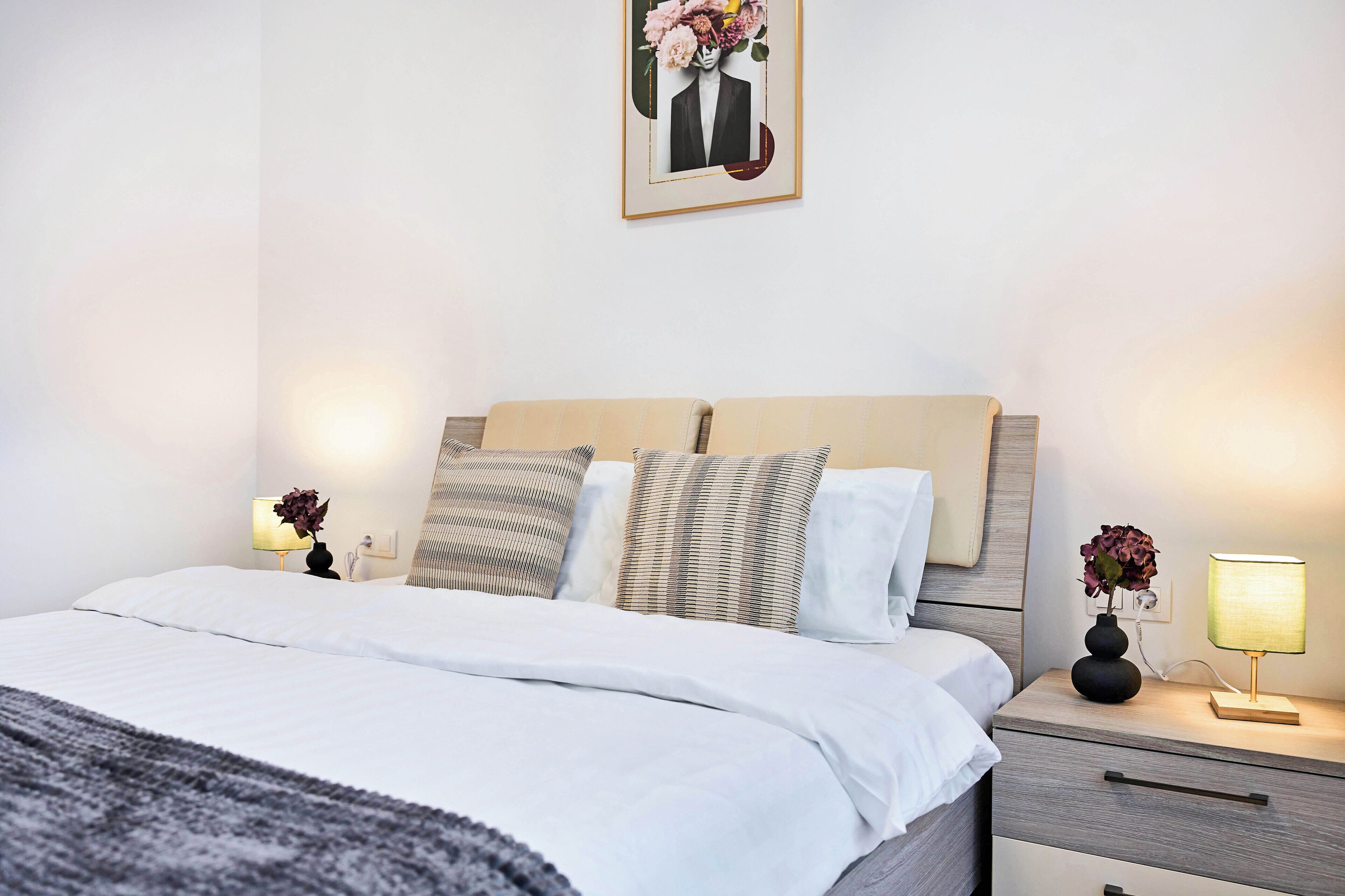 Leilighet – deluxe, elveutsikt | Skrivebord, skrivebord for bærbar PC og wi-fi (inkludert)