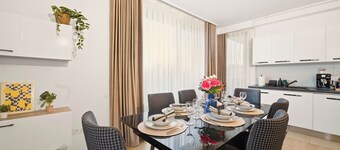 Central Monarh Tower Accomodation