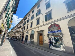 Miscellaneous - Nazionale Apartment by Simone, Daniele & Paolo in Florence (Firenze)