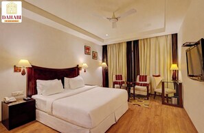 Desk, free WiFi - Dahabi City Mark Hotel Gurugram (Gurugram)