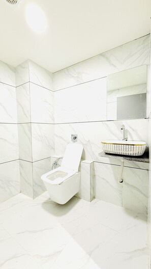 Bathroom - Hotel Maple Town (Ahmedabad)