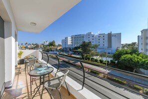 Outdoor dining - Nissi Apartment #102 (Ayia Napa)