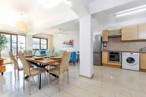 Fridge, microwave, oven, electric kettle - Nissi Apartment #102 (Ayia Napa)