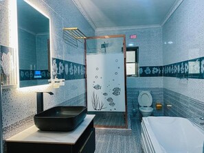 タオル、石鹸、シャンプー、トイレットペーパー