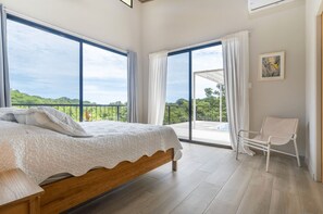 Iron/ironing board, free WiFi, bed sheets - Great Jungle Views-Private pool-Ojochal-Beautiful design-great location (Ojochal)