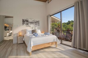 2 bedrooms, iron/ironing board, free WiFi, bed sheets - Great Jungle Views-Private pool-Ojochal-Beautiful design-great location (Ojochal)