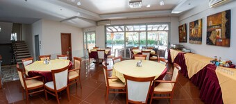 Hotel Ena - Stylish Mountain View Suite With Pool