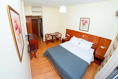 Hotel Ena - Stylish Mountain View Suite With Pool