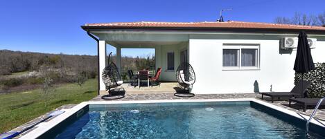 Villa, 3 Bedrooms, Private Pool, Garden View | Pool