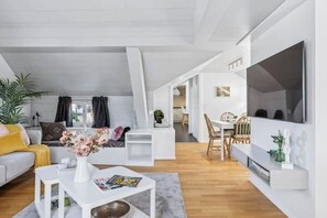 Smart TV, books - Luxury | Rooftop Terrace | AC | Zurich Old Town (Zürich)