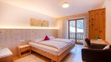 2 chambres, fer et planche Ă repasser, Wi-Fi, draps fournis