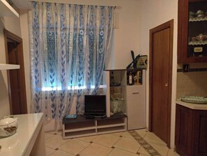 Apartment, 1 Bedroom, City View | Living room - La Casina di Patrizia (Rio)