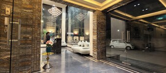 Skyearth Hotel