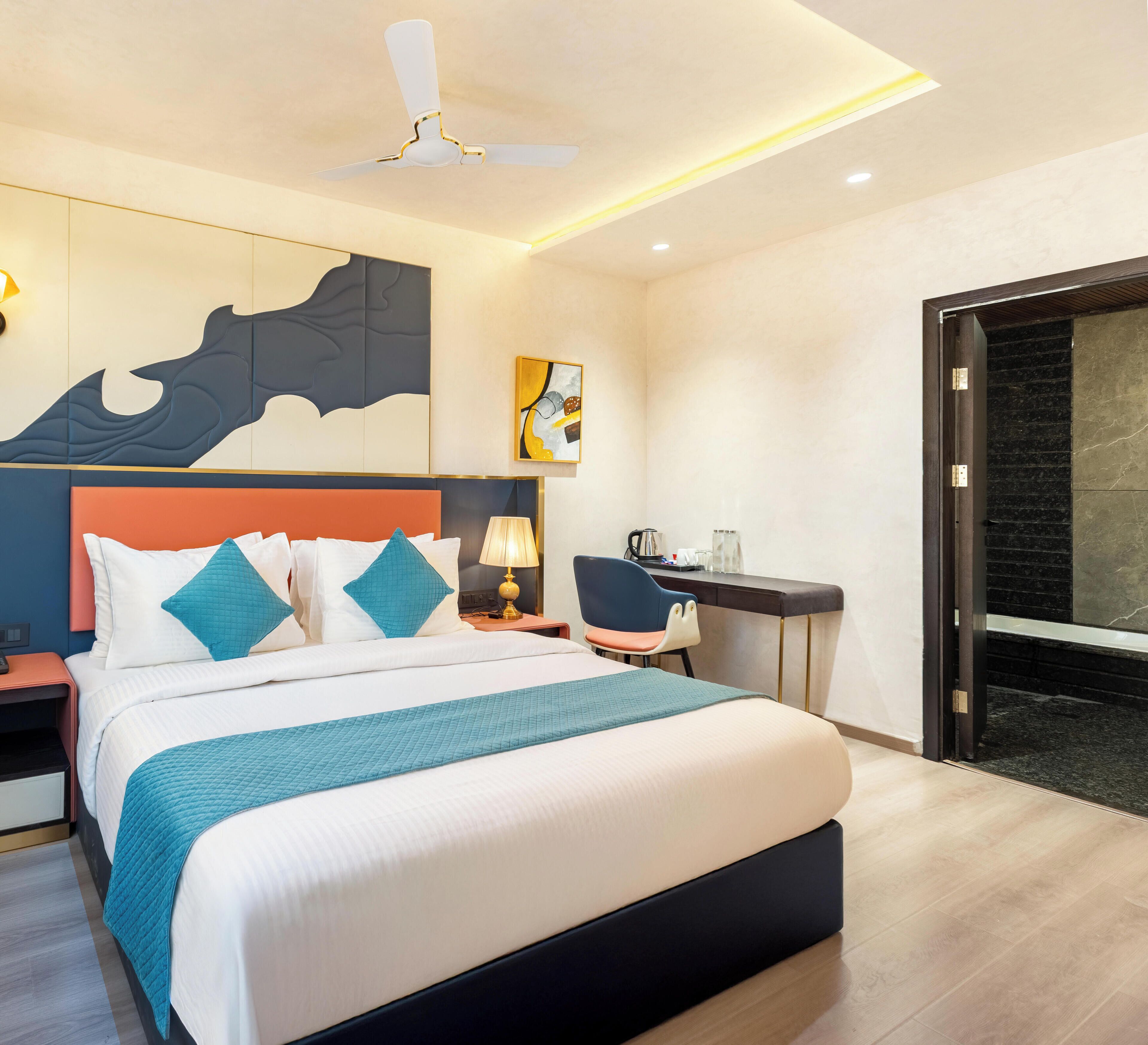 Suíte estúdio premium, vista para a cidade | Escrivaninha, Wi-Fi de cortesia