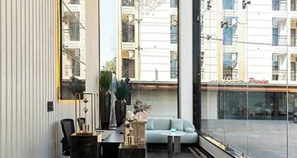 Skyearth Hotel