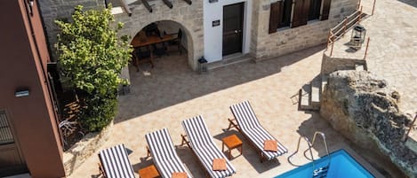 Seasonal outdoor pool