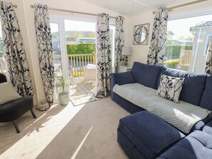 Cottage | Living area - Plot 42 (Carlisle)