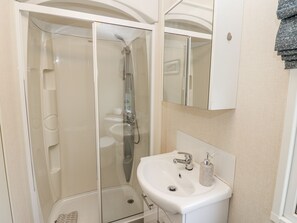 Shower - Plot 42 (Carlisle)