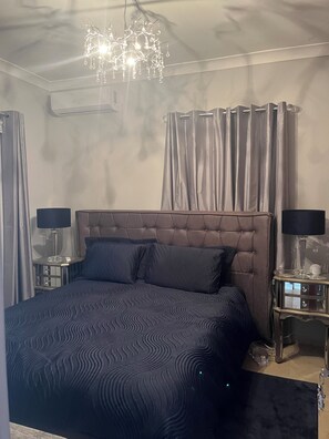 3 bedrooms, iron/ironing board, free WiFi, bed sheets