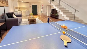 Apartemen Basic, balkon | Ruang permainan