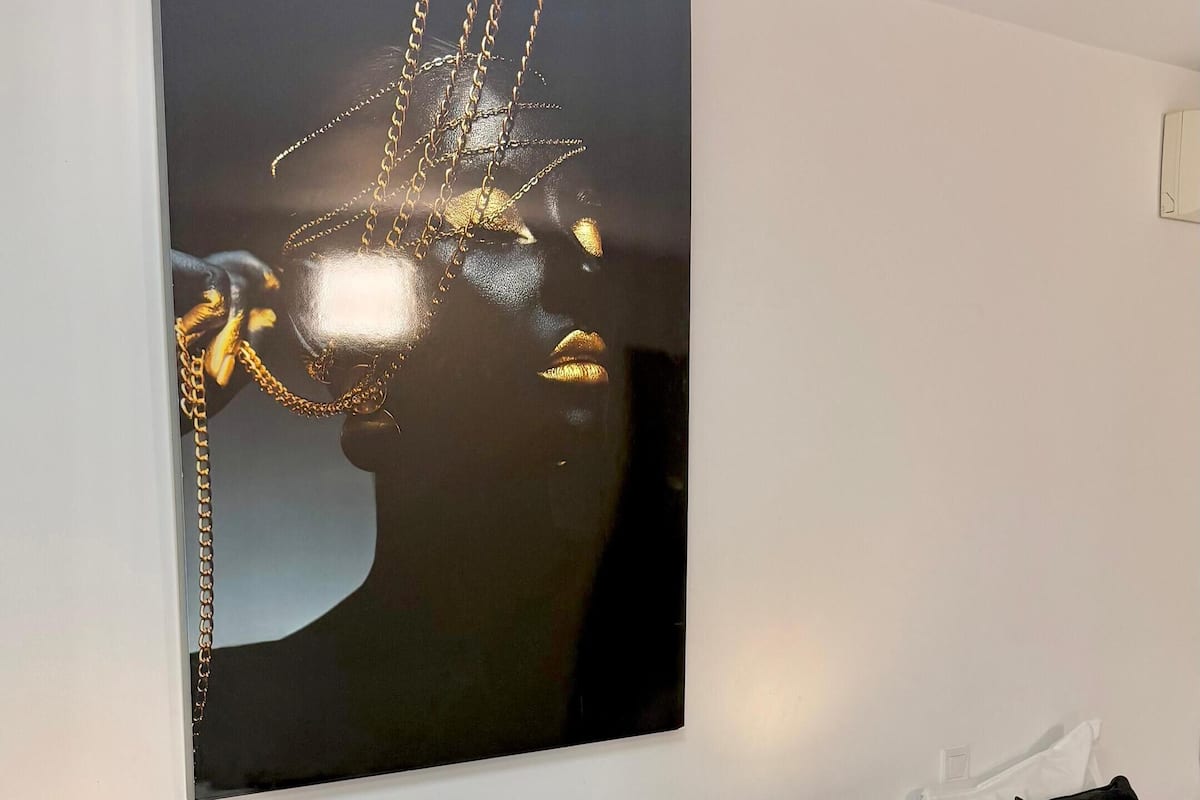 Basic Apartment, Balcony