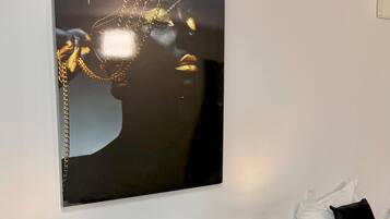 Basic Apartment, Balcony