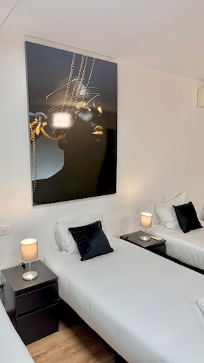 Basic Apartment, Balcony - Duplex Naffah Apartments E C 107 (Madrid)