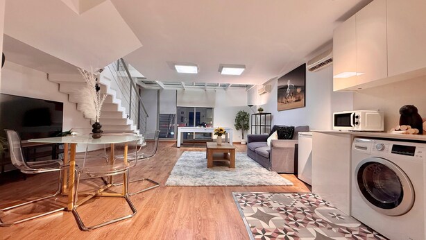 Apartemen Basic, balkon | Interior