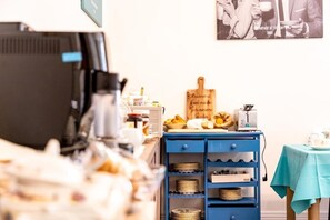 Free daily buffet breakfast - Residenza Ricasoli (Grosseto)