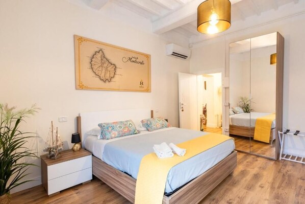 Deluxe Room | Desk, free cribs/infant beds, free WiFi, bed sheets - Residenza Ricasoli (Grosseto)