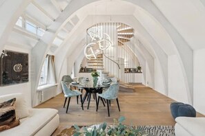 Interior - AAA | Old Town Diamond | Private Rooftop Terrace (Zürich)