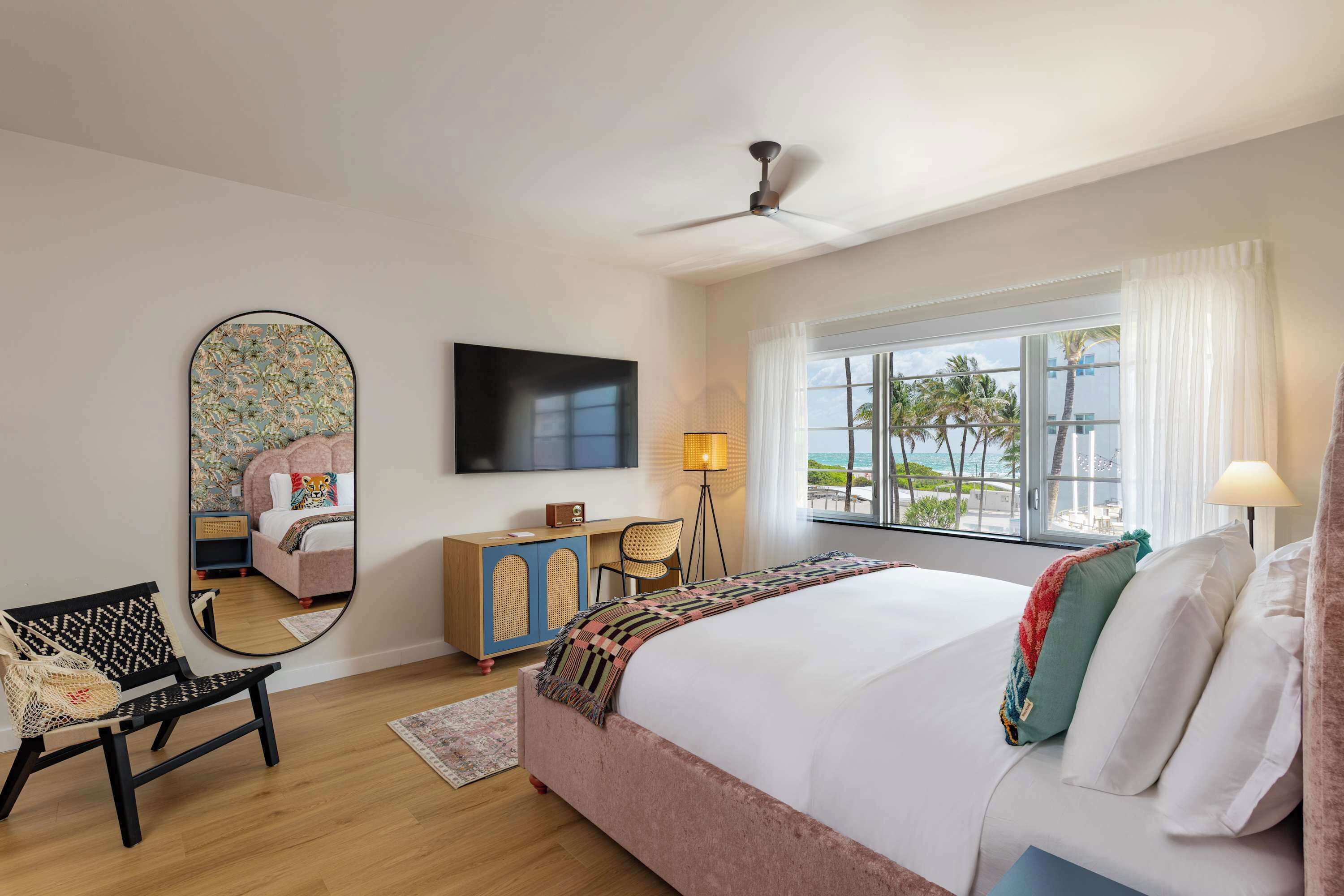 Casa Canita | Ocean King Room - Miami, FL