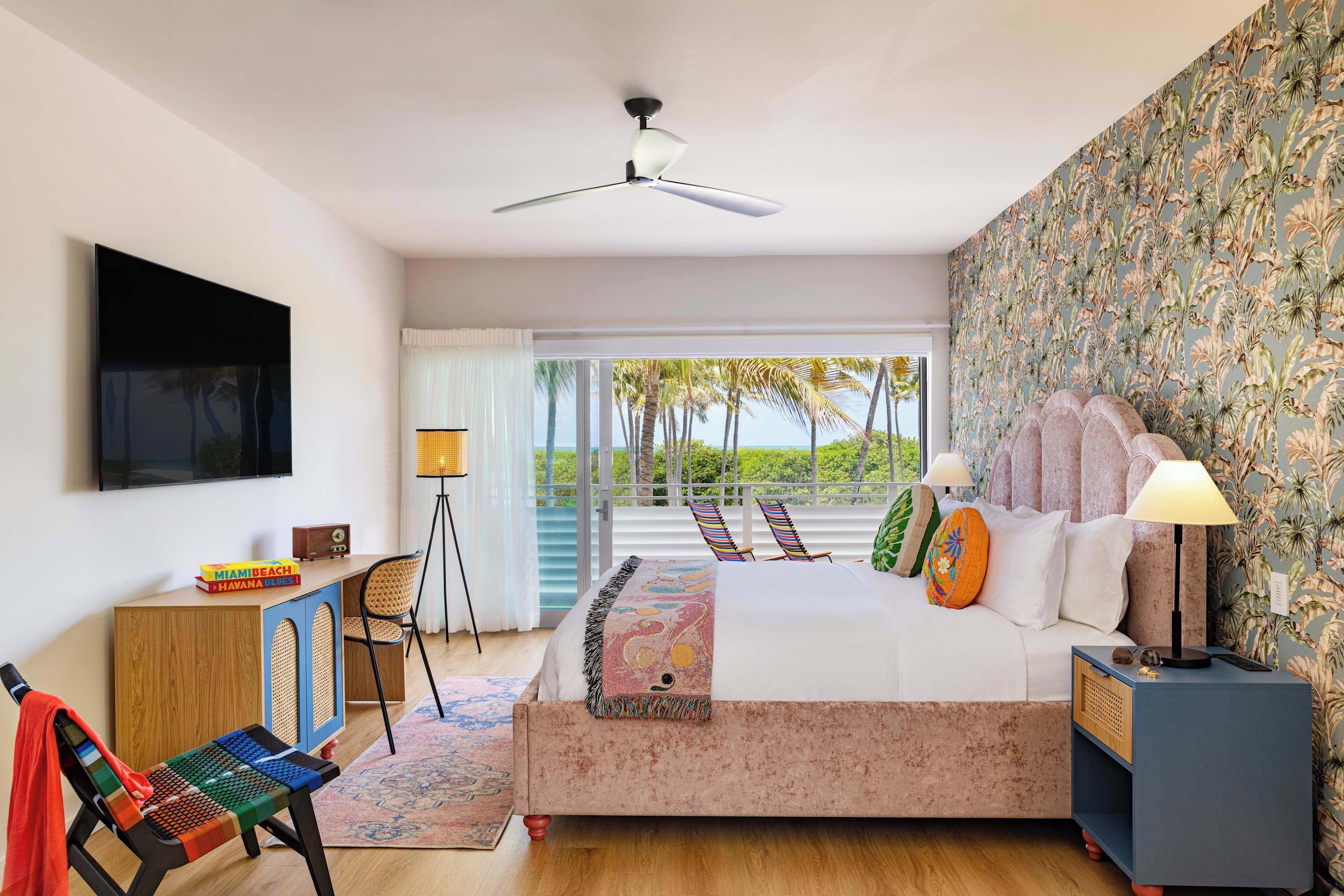 Casa Canita | Ocean Balcony King Room - Miami