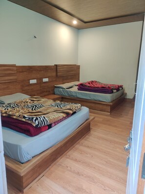 Tabla de planchar con plancha y wifi gratis 