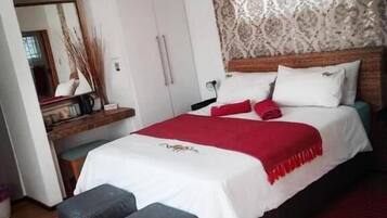Standard Double Room | In-room safe, iron/ironing board, free WiFi