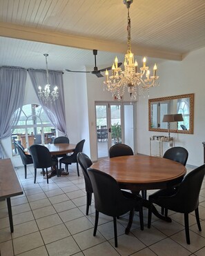 Dining - Guesthouse Terra Africa (Windhoek)