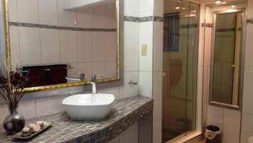 Zweibettzimmer | Badezimmer