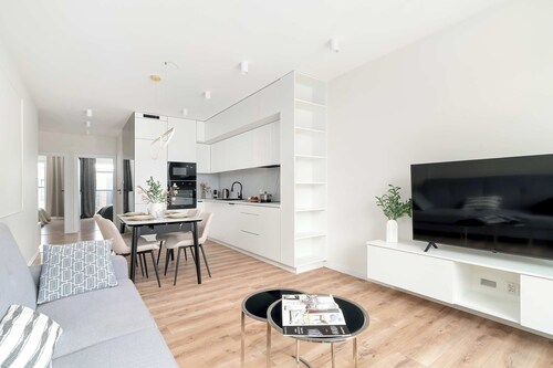 Spacious Apartment with 2 Bedrooms | Balcony | Parking.