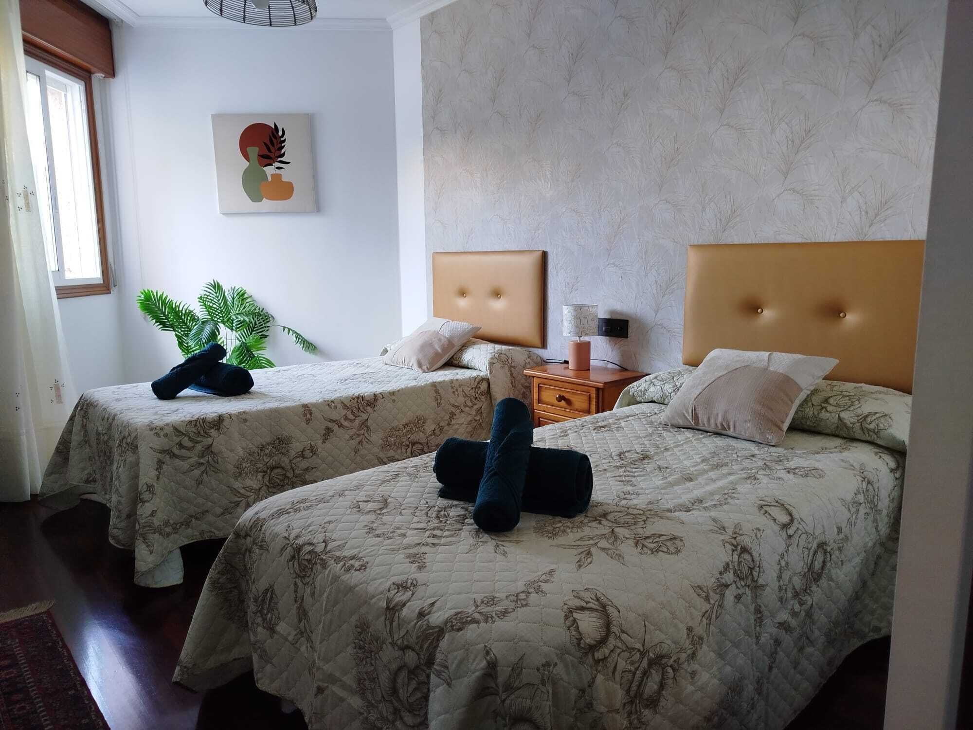 Strykjärn/strykbräda, wi-fi och sängkläder