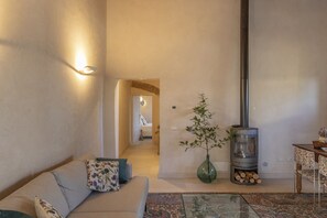 Interior - Apartment in a Tuscan Farmhouse with Pool & AC (Prata)