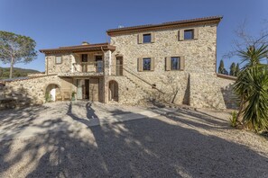 Exterior - Apartment in a Tuscan Farmhouse with Pool & AC (Prata)