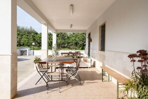 Outdoor dining - Limone, Borgo Tortorella (Impalata)