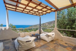 Superior Villa | Terrace/patio -  Amelin Villas Aegina (Aegina)