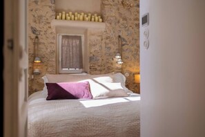 3 chambres, fer et planche à repasser, Wi-Fi gratuit, draps fournis