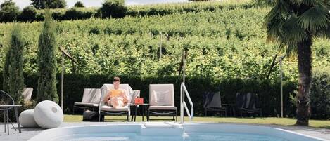 Piscine extérieure (ouverte en saison)