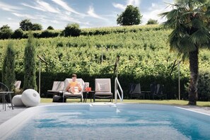 Piscine extérieure (ouverte en saison)