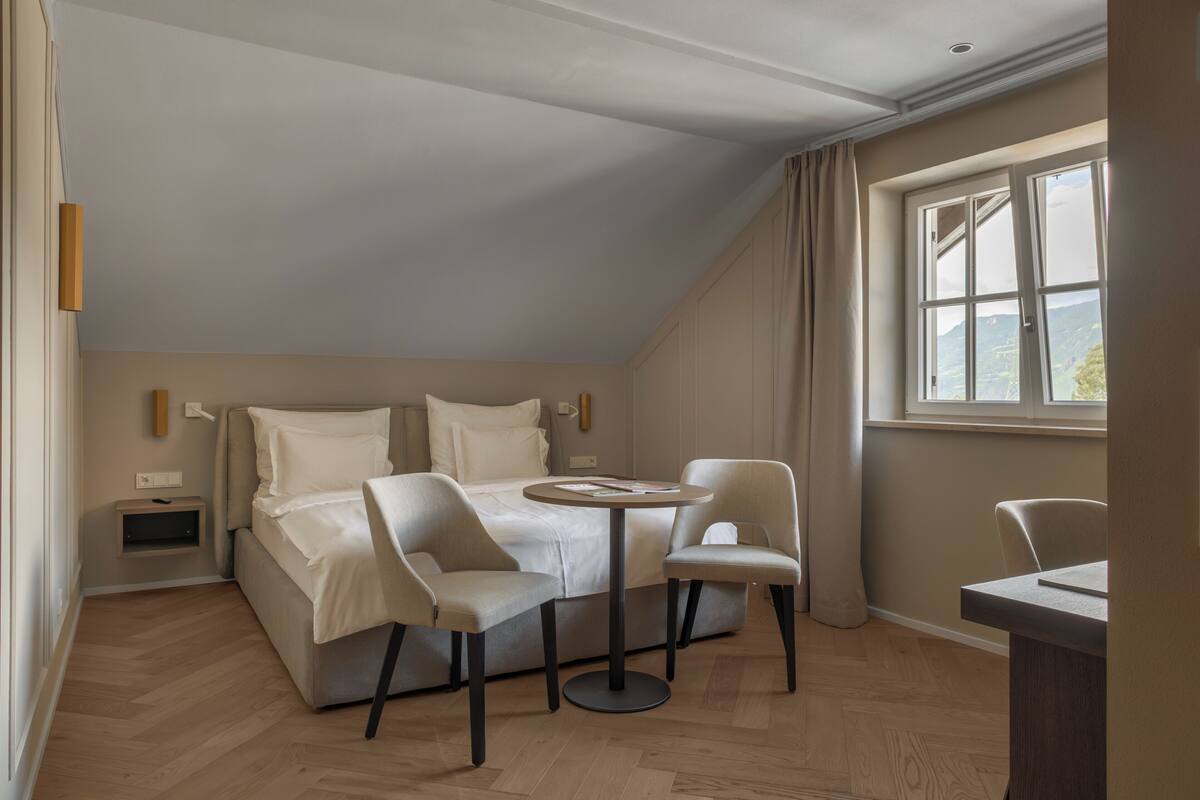 Junior suite | Een kluis op de kamer, geluiddichte muren, gratis wifi